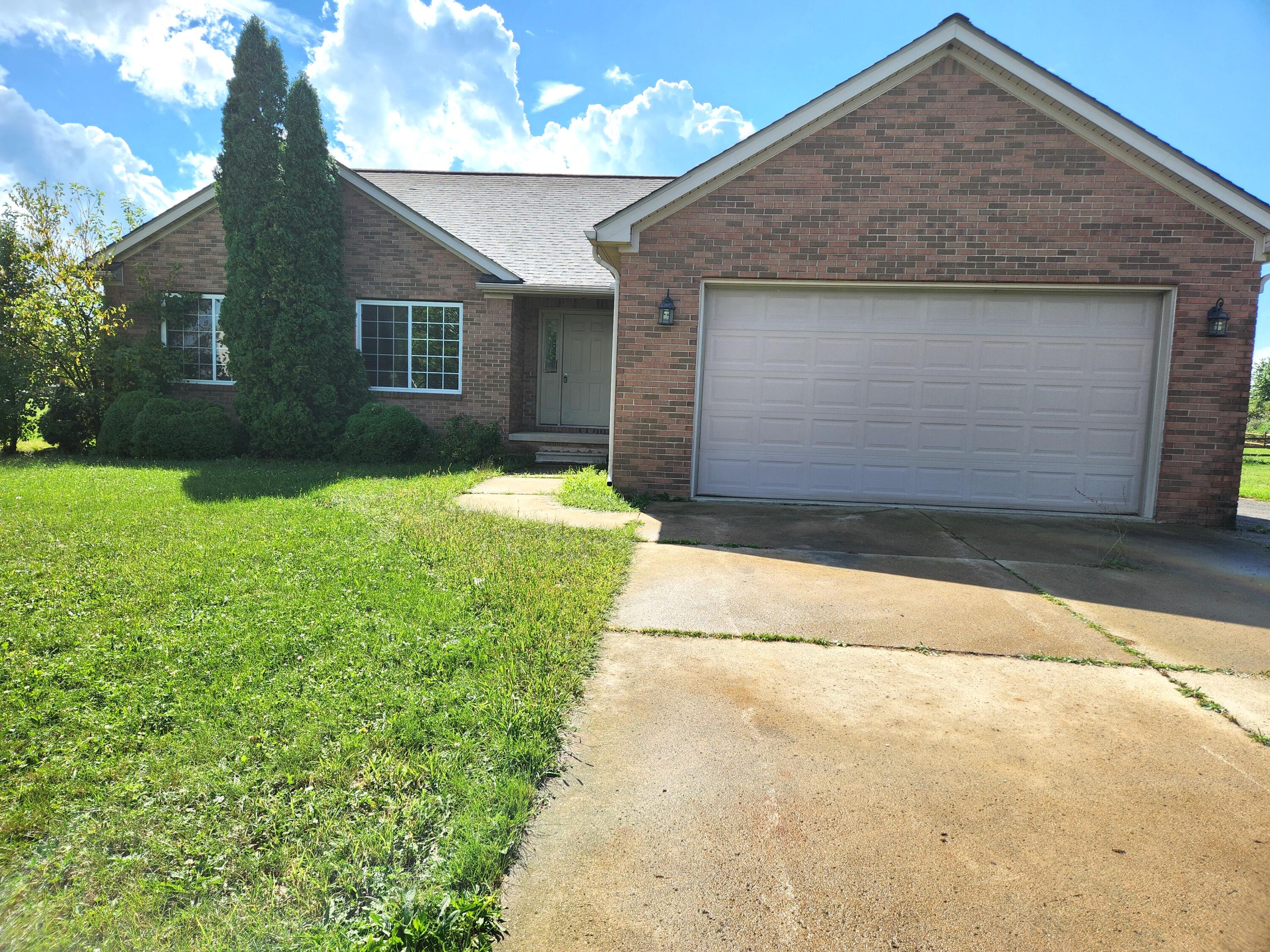 Quell Cir, Monroe, MI 48162