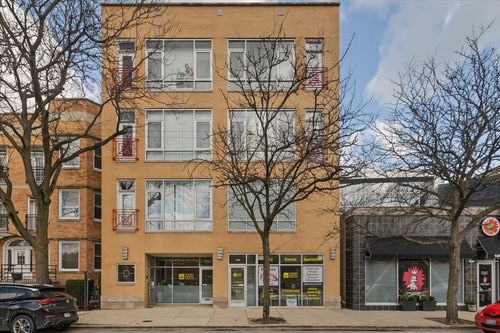 3n-1040 E 47th St, Chicago, IL, 60653-3600 | Card Image