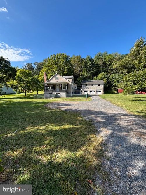 10912 Frankfort Hwy, FORT ASHBY, WV, 26719-7156 | Card Image