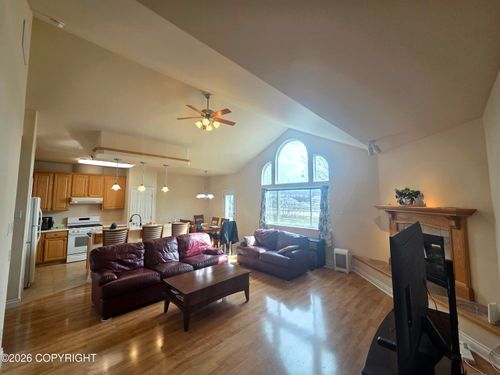 19-5608 Tudor Square Ct, Anchorage, AK, 99504-5305 | Card Image