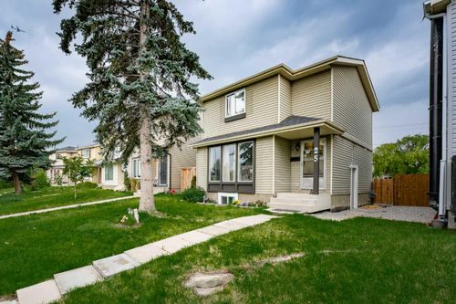 25 Erin Ridge Rd Se, Calgary, AB, T2B2W2 | Card Image