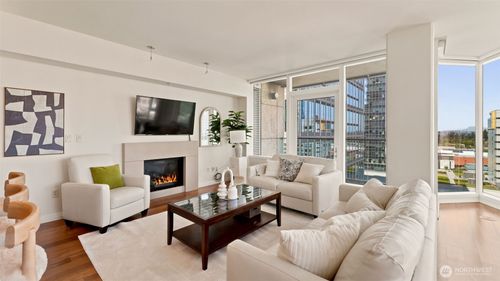 1501-500 106th Ave Ne, Bellevue, WA, 98004-8683 | Card Image