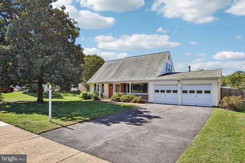 4428 Middle Ridge Dr, FAIRFAX, VA, 22033-3655 | Card Image
