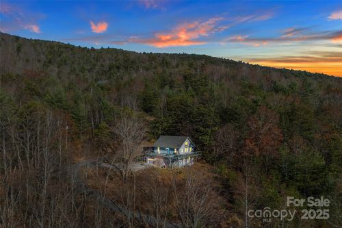 65 Deer Ln, Marion, NC, 28752-8544 | Card Image