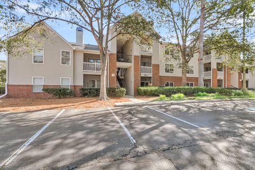 unit-1300c-2011 N Highway 17, Mount Pleasant, SC, 29466-6826 | Card Image