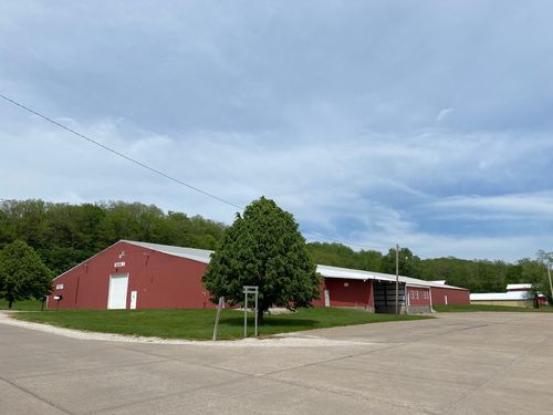 3206 Hershey Ave, Muscatine, IA, 52761-2081 | Card Image