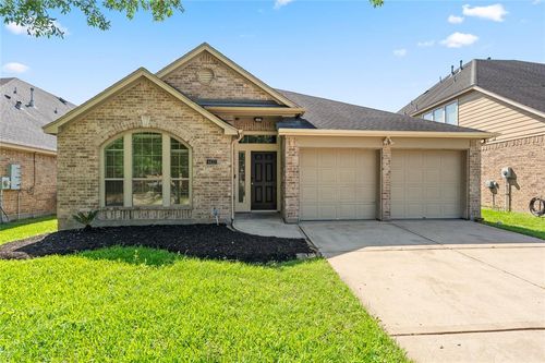 4423 Long Creek Dr, Fresno, TX, 77545-6063 | Card Image