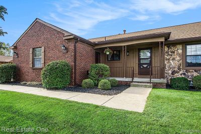 Front porch | Image 3