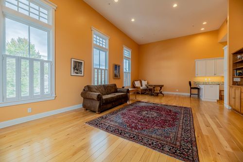 2-4928 Main St, Manchestr Ctr, VT, 05255-9784 | Card Image