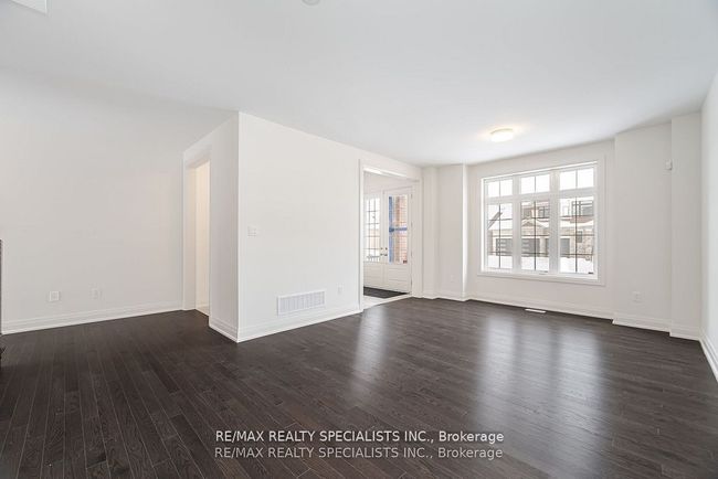54 Marigold Blvd, House other with 4 bedrooms, 5 bathrooms and 6 parking in Tottenham ON | Image 4