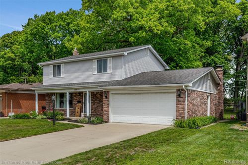 12515 Mair Dr, Sterling Heights, MI, 48313-2577 | Card Image