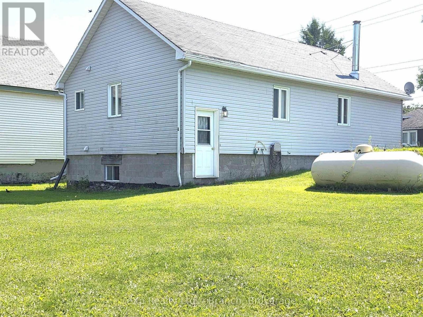 Residential in Kirkland Lake (Larder Lake) 3