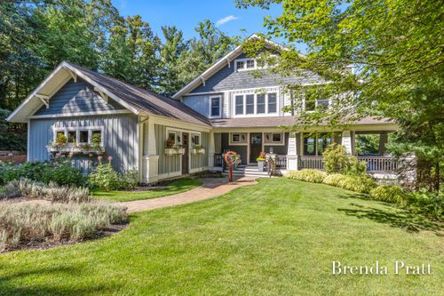 2100 Timber Point Dr Se, Ada, MI, 49301-8100 | Card Image