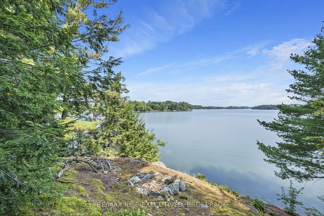 1326 Ridge Lane, House other with 2 bedrooms, 1 bathrooms and 2 parking in Seeleys Bay ON | Image 25