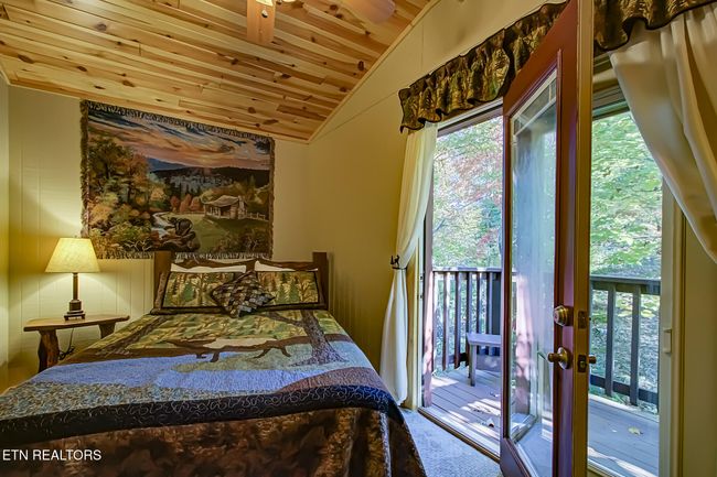 4564 Wilderness Plateau, House other with 2 bedrooms, 2 bathrooms and null parking in Pigeon Forge TN | Image 17
