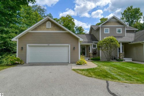 4-818 N Bay Cliff Dr, Suttons Bay, MI, 49682-9183 | Card Image