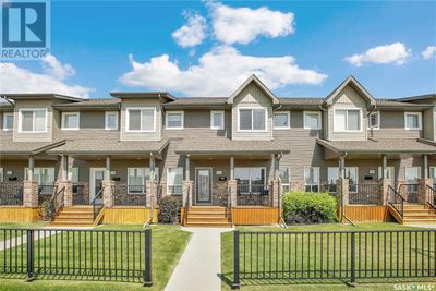 808 Stensrud Rd, Townhouse with 4 bedrooms, 4 bathrooms and null parking in Saskatoon SK | Image 1