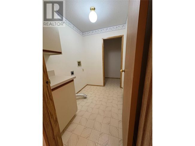 2 - 815 11 Th Ave, Townhouse with 2 bedrooms, 2 bathrooms and 2 parking in Keremeos BC | Image 13