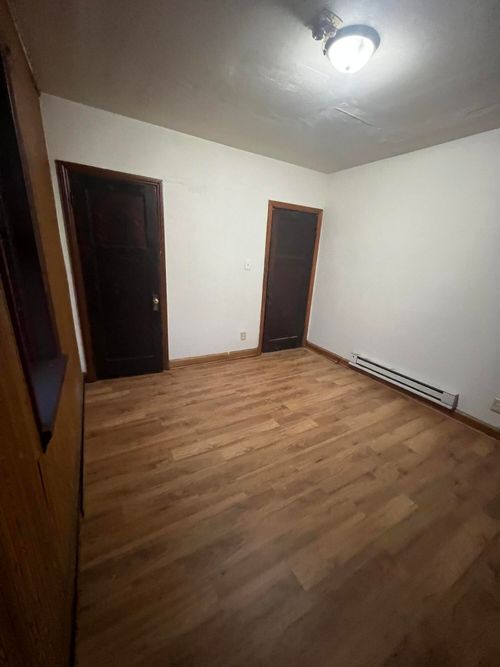 4901 S Packard Ave, Cudahy, WI, 53110-1629 | Card Image