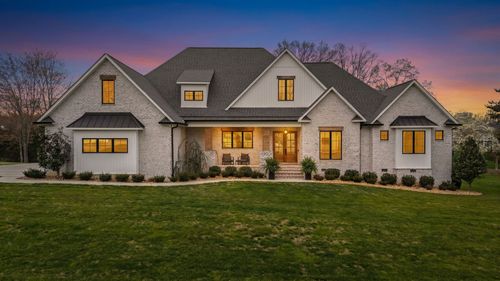 426 Brunswick Ct, Tullahoma, TN, 37388-5842 | Card Image