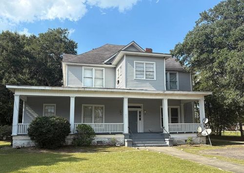 211 E Brooks St., Kingstree, SC, 29556 | Card Image