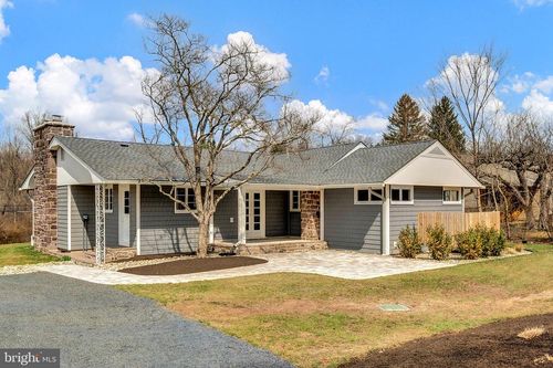 412 Washington Crossing Pe Rd, TITUSVILLE, NJ, 08560-1635 | Card Image