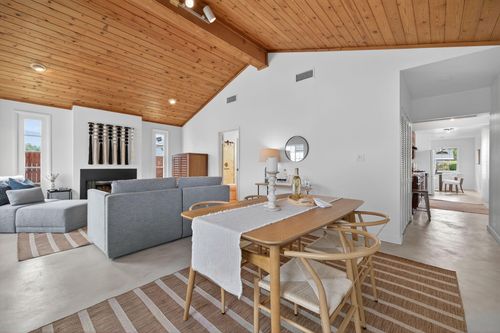 110 Drown Ave, Ojai, CA, 93023-2827 | Card Image