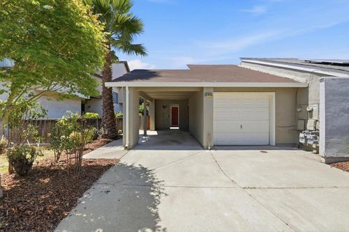 37915 Essanay Pl, Fremont, CA, 94536-1760 | Card Image