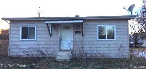 8048 Church St, Winn, MI, 48896 | Card Image