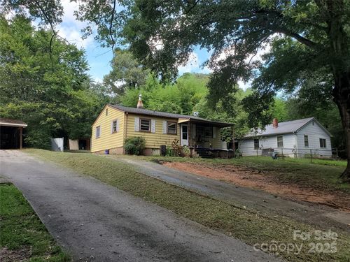 1420 W Mauney Ave, Gastonia, NC, 28052-1947 | Card Image
