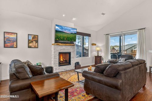 2926 S Presidio De Calabasas, Flagstaff, AZ, 86001-9185 | Card Image