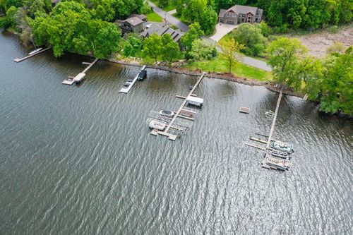5946 W Bald Eagle Blvd, White Bear Tp, MN, 55110-6433 | Card Image