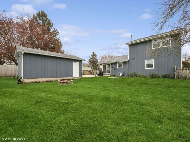 5216 Palm St, House other with 3 bedrooms, 2 bathrooms and 2 parking in Mchenry IL | Image 18