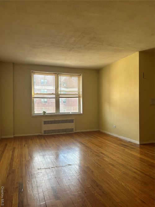 apt-6f-8385 116th St, Richmond Hill, NY, 11418-3411 | Card Image