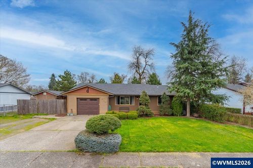 910 N 8th St, Aumsville, OR, 97325-8917 | Card Image