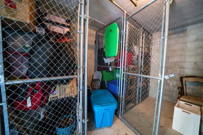 Full size storage locker | Image 21