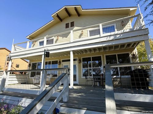 972 Pebble Beach Rd, Lakehills, TX, 78063 | Card Image