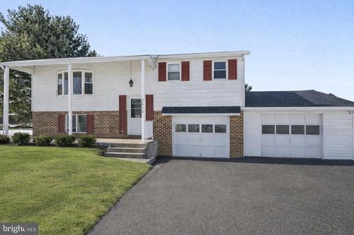 3610 S Salem Church Rd, DOVER, PA, 17315-4317 | Card Image