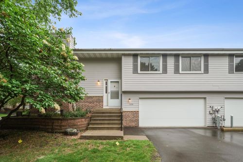 11250 Vessey Ave S, Bloomington, MN, 55437-3113 | Card Image