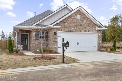 621 Stillwater Cv, Pearl, MS, 39208-1006 | Card Image