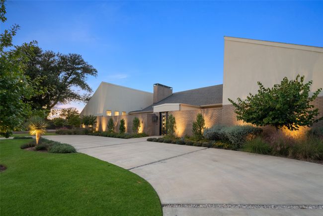 5601 Dittmar Pl, House other with 4 bedrooms, 4 bathrooms and null parking in Dallas TX | Image 35