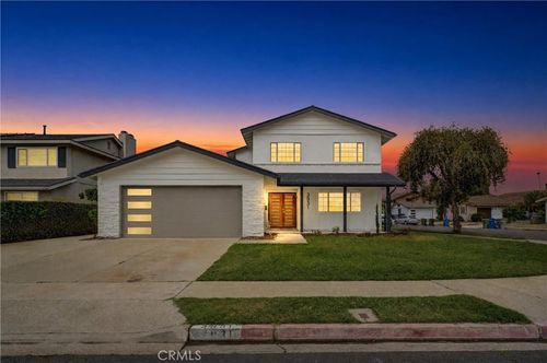3931 Wisteria St, Seal Beach, CA, 90740-3144 | Card Image