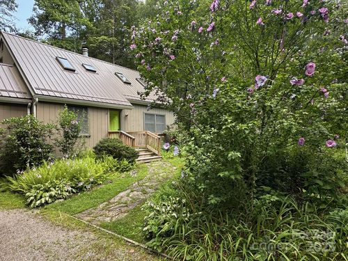 19 Reuben Branch Rd, Maggie Valley, NC, 28751-7648 | Card Image