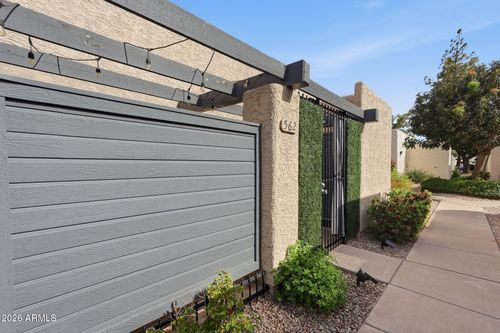 562 S Allred Dr, Tempe, AZ, 85288-3178 | Card Image