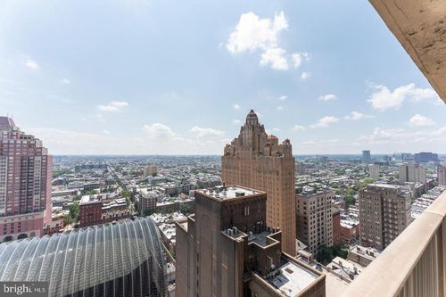 apt-24m-1420 Locust St, PHILADELPHIA, PA, 19102-4214 | Card Image