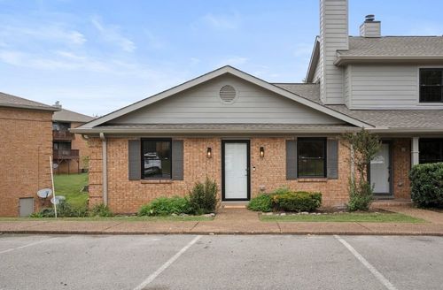 225 Ellington Pl, Madison, TN, 37115-5155 | Card Image
