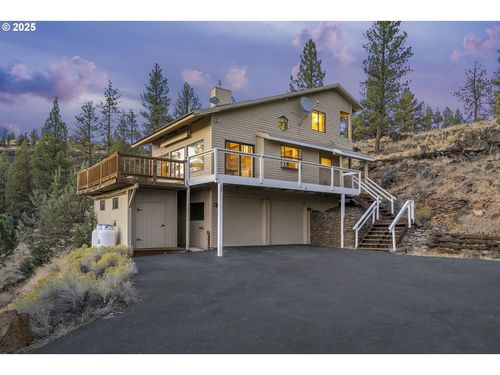 16966 Canyon Crest Dr, Sisters, OR, 97759-9758 | Card Image