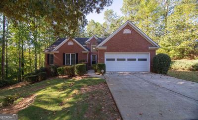 6163 Glen Oak Drive, House other with 4 bedrooms, 3 bathrooms and null parking in Flowery Branch GA | Image 1