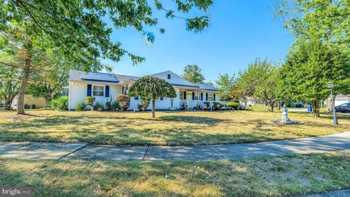 3 Fresh Spring Cv, Somers Point, NJ, 08244-1203 | Card Image