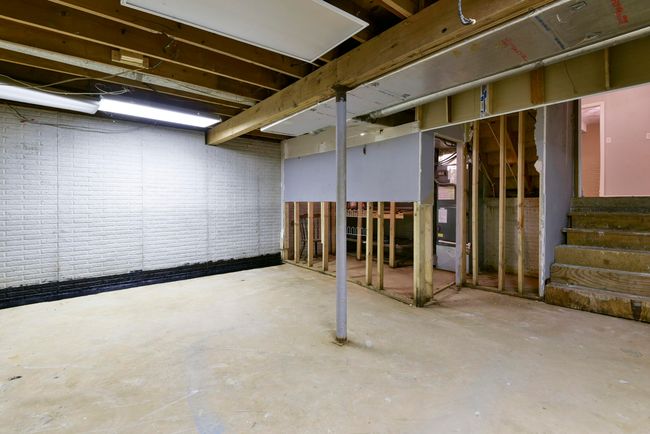 Basement | Image 30